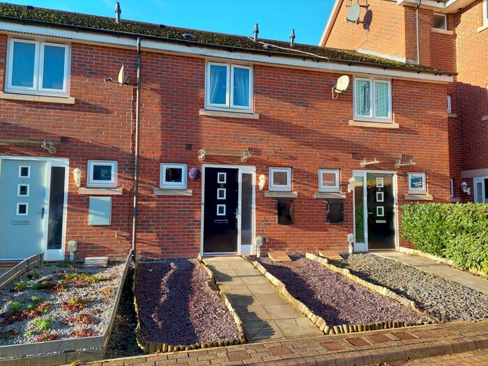 2 Bedroom Terraced Bungalow To Rent In Sandwell Park, Kingswood, HU7