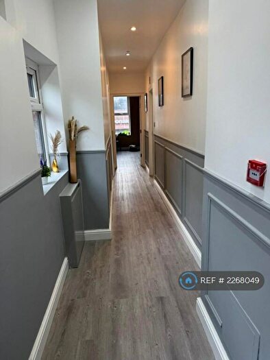 1 Bedroom Flat To Rent In Kirkstall Road, Leeds, LS4