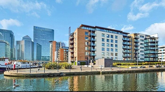 2 Bedroom Flat To Rent In Boardwalk Place, London, E14