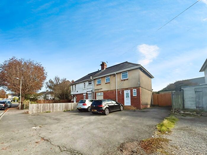 3 Bedroom Semi-detached House For Sale In Claude Road, Barry, CF62