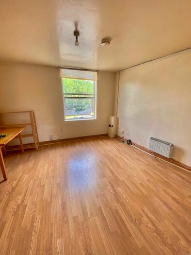 2 Bedroom Flat To Rent In St. Stephens Road, Birmingham, B29