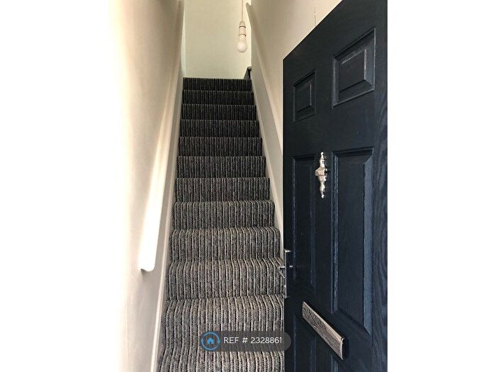 1 Bedroom Flat To Rent In Marlowes, Hemel Hempstead, HP1