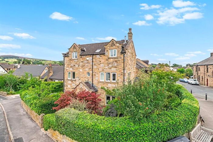 5 Bedroom Town House For Sale In Park Crescent, Addingham, Ilkley, LS29