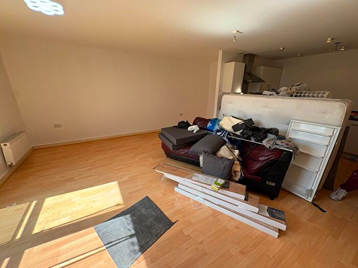 Barn Conversion To Rent In Taywood Road, Northolt, UB5