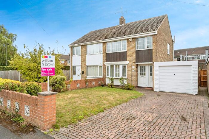 3 Bedroom Semi-Detached House For Sale In Cleveland Way, Hatfield, Doncaster, DN7