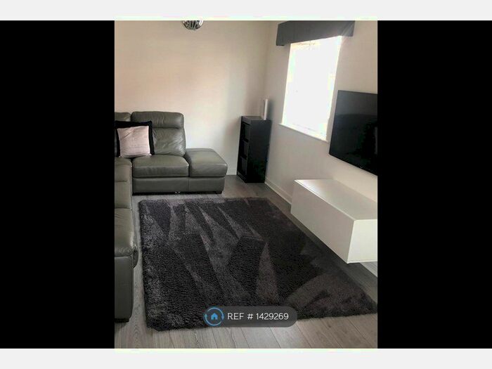 3 Bedroom Detached House To Rent In Longridge Drive, Bootle, L30