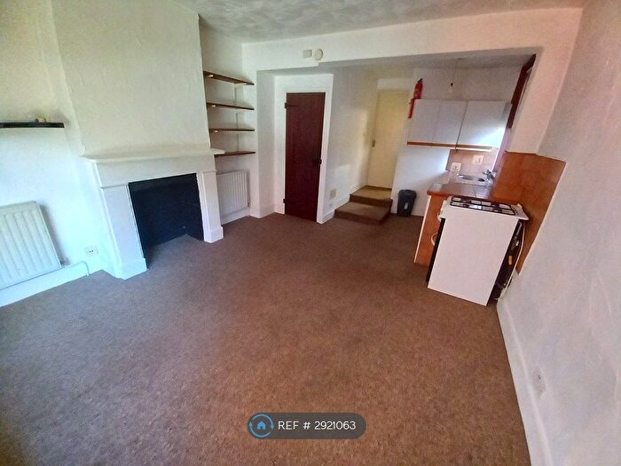 Studio To Rent In Week Street, Maidstone, ME14