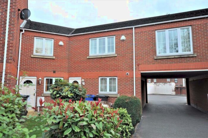 3 Bedroom House To Rent In Grants Yard, Burton Upon Trent, Staffordshire, DE14