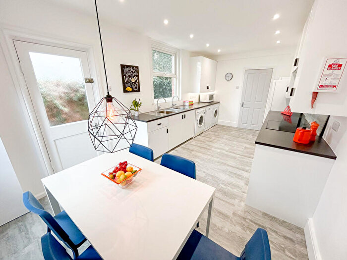 5 Bedroom Terraced House To Rent In St. Denys Road, Southampton, SO17