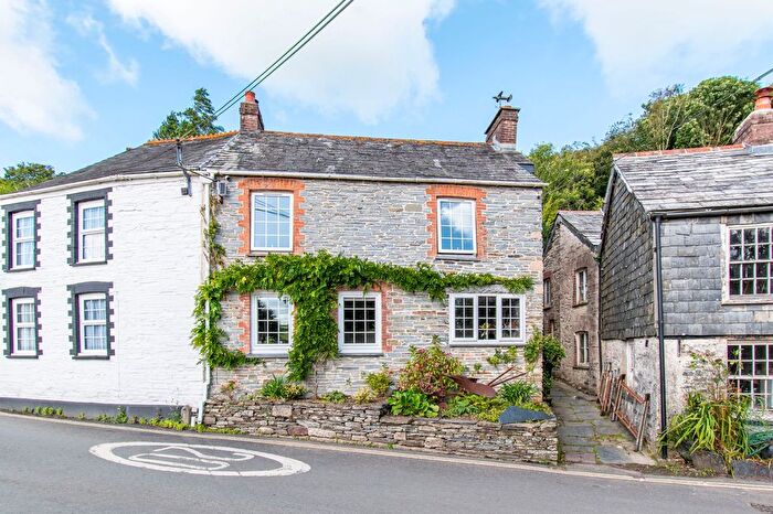 3 Bedroom End Of Terrace House For Sale In Loveny Road, St. Neot, PL14
