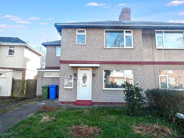 3 Bedroom Semi Detached House For Sale In First Avenue, Blyth, NE24