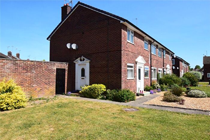 2 Bedroom Maisonette To Rent In Chester Place, Basingstoke, RG21