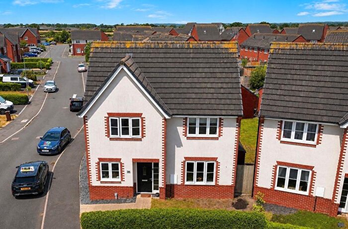 4 Bedroom Detached House For Sale In Messham Close, Broughton, CH4
