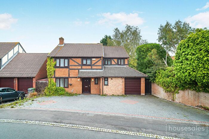5 Bedroom Detached House For Sale In Burnaston Crescent Shirley, Solihull, B90