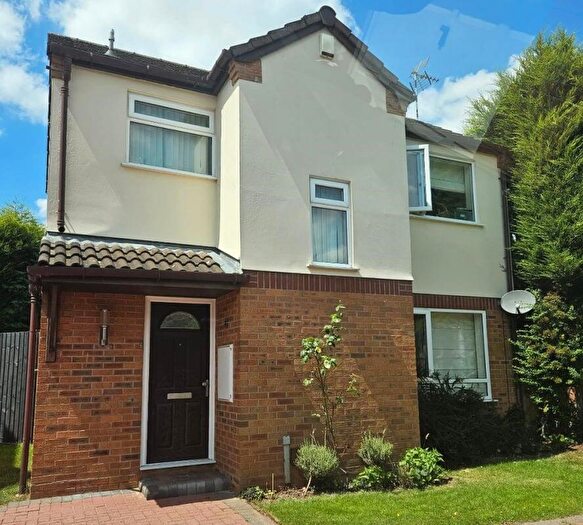 3 Bedroom Detached House For Sale In Norbury Grove, Solihull, B92