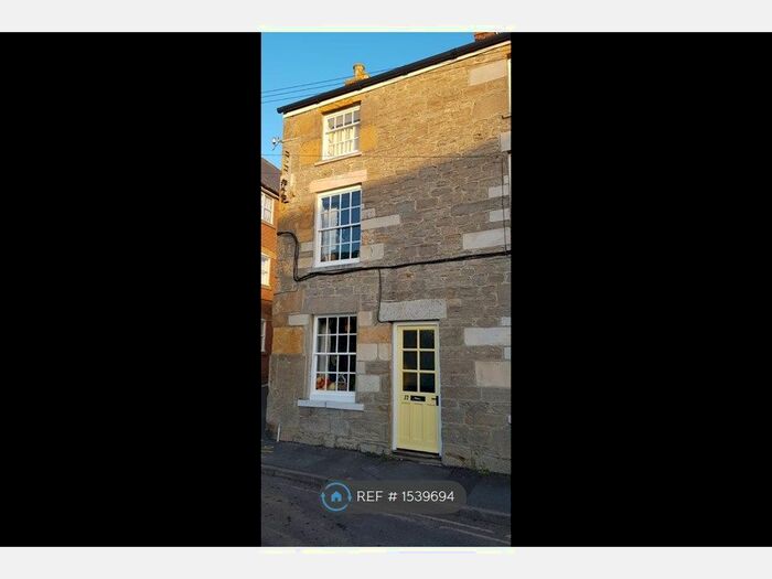 3 Bedroom Terraced House To Rent In Rope Walks, Bridport, DT6