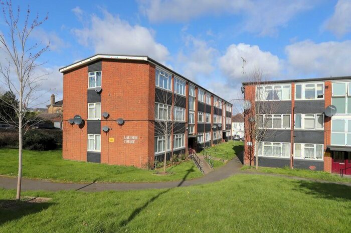 2 Bedroom Apartment To Rent In Lauder Court, Winchmore Hill Road, N14