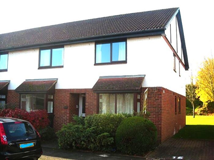 1 Bedroom Flat For Sale In Old Station Way, Godalming, Surrey, GU7