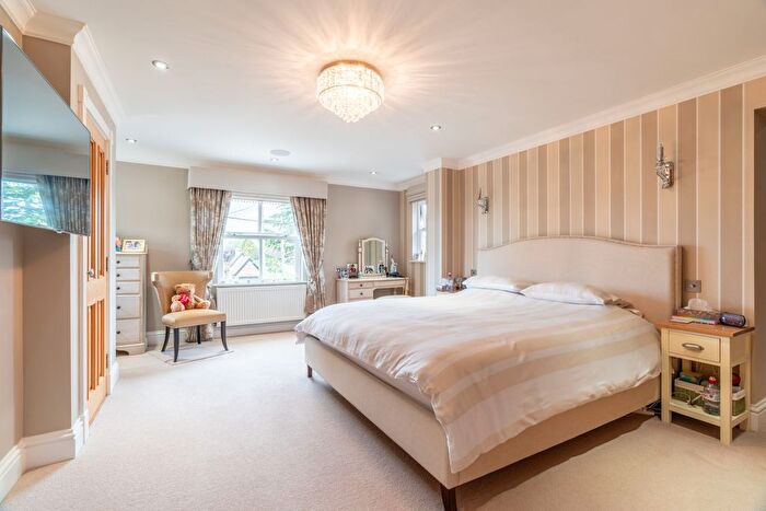 5 Bedroom Detached House For Sale In Riche Close, Felsted, CM6