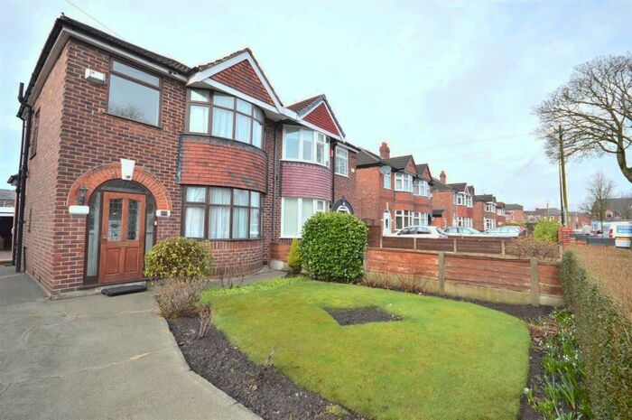 3 Bedroom Semi-Detached House To Rent In Conway Road, Sale, M33