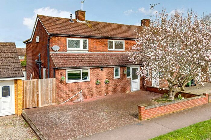 3 Bedroom Semi Detached House For Sale In St. Vincent Drive, St. Albans, Hertfordshire, AL1