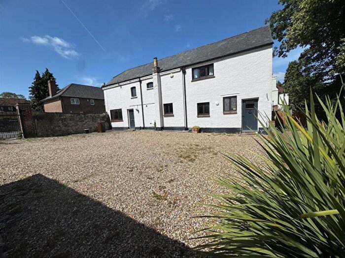 3 Bedroom Detached House To Rent In Mill Street, East Malling, West Malling, ME19