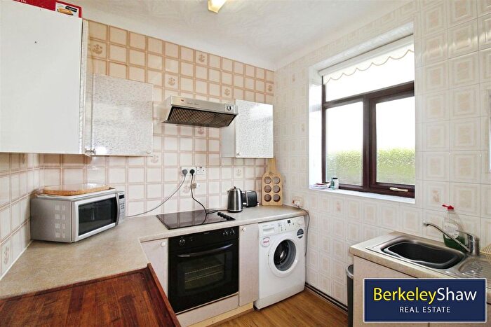 2 Bedroom Bungalow To Rent In Birchfield Way, Liverpool, L31