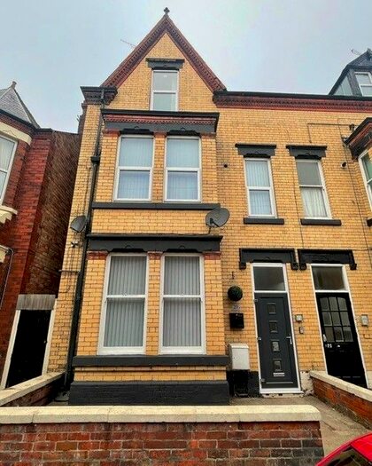 2 Bedroom Flat To Rent In Blackburn Avenue, Brid, YO15