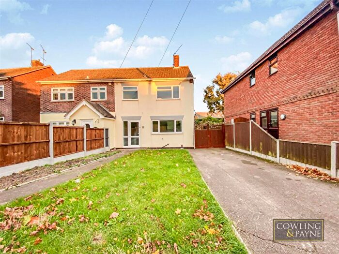 3 Bedroom House To Rent In Leasway, Wickford, Essex, SS12