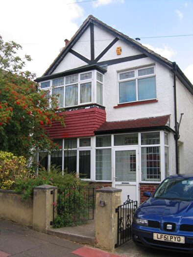 3 Bedroom House To Rent In Tivoli Road, Brighton, BN1