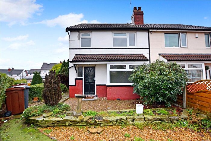 3 Bedroom House To Rent In Halliday Place, Armley, Leeds, West Yorkshire, LS12