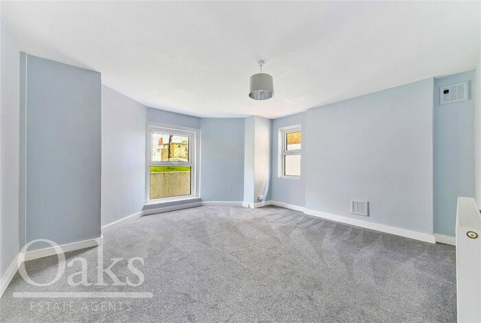 2 Bedroom Flat To Rent In Christchurch Road, London, SW2