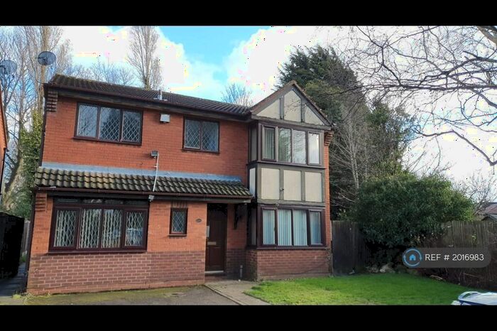 4 Bedroom Detached House To Rent In Wilkinson Croft, Birmingham, B8