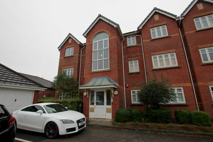 2 Bedroom Flat To Rent In Rollesby Gardens, St Helens, WA9