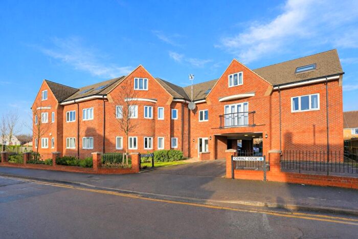 2 Bedroom Apartment For Sale In Hedley Road, St. Albans, Hertfordshire, AL1