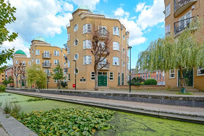1 Bedroom Flat For Sale In James House, Canada Water, SE16