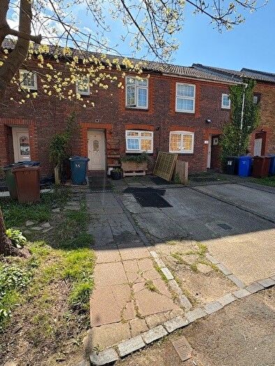 3 Bedroom Terraced House For Sale In Hartington Close, Sudbury Hill, Harrow, HA1