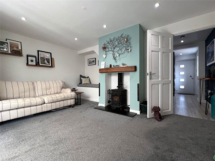 2 Bedroom End Terrace House For Sale In Miller Close, New Milton, Hampshire, BH25