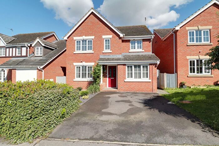 4 Bedroom Detached House For Sale In Sunningdale Way, Gainsborough, DN21