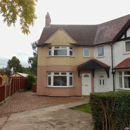 3 Bedroom End Of Terrace House To Rent In Birchwood Avenue, Long Eaton, Nottingham, NG10