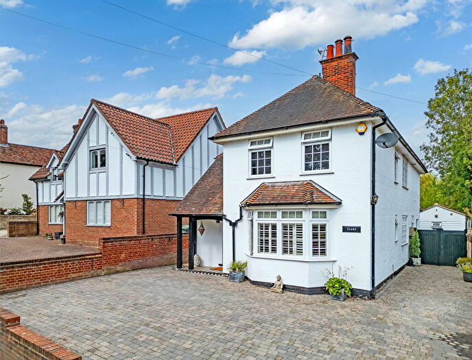 4 Bedroom Detached House For Sale In Braintree Road, Dunmow, CM6
