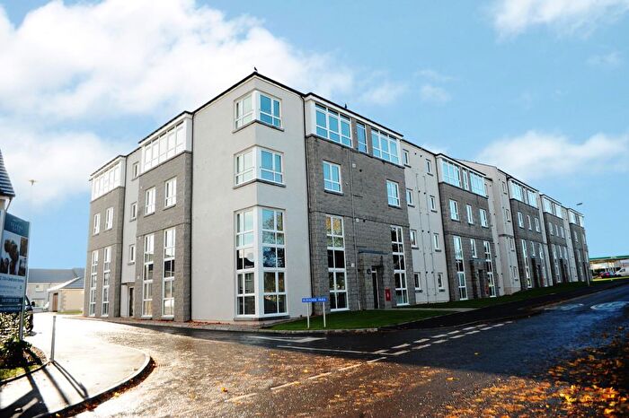 2 Bedroom Flat To Rent In Burnside Road, Dyce, Aberdeen, AB21