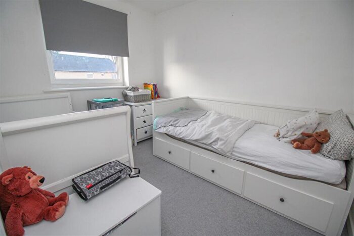 3 Bedroom End Of Terrace House For Sale In Parish Way, Harlow, CM20