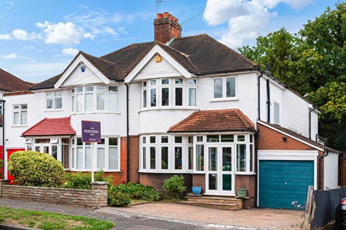 3 Bedroom Semi Detached House For Sale In Commonfield Road, Banstead, SM7