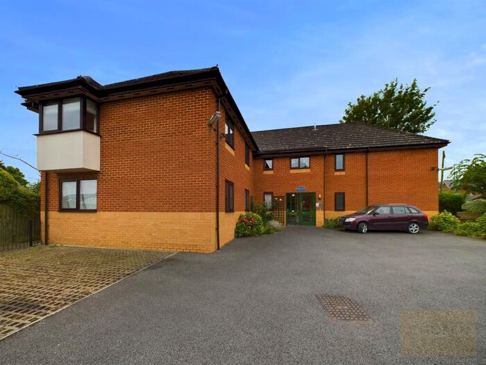 2 Bedroom Retirement Property For Sale In Priory Court, Albemarle Road, Churchdown, Gloucester, GL3