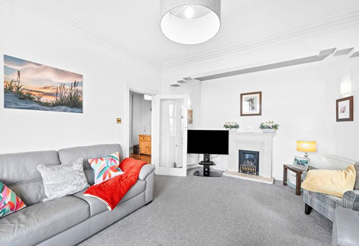 4 Bedroom Detached House For Sale In Athol Terrace, Bathgate, EH48