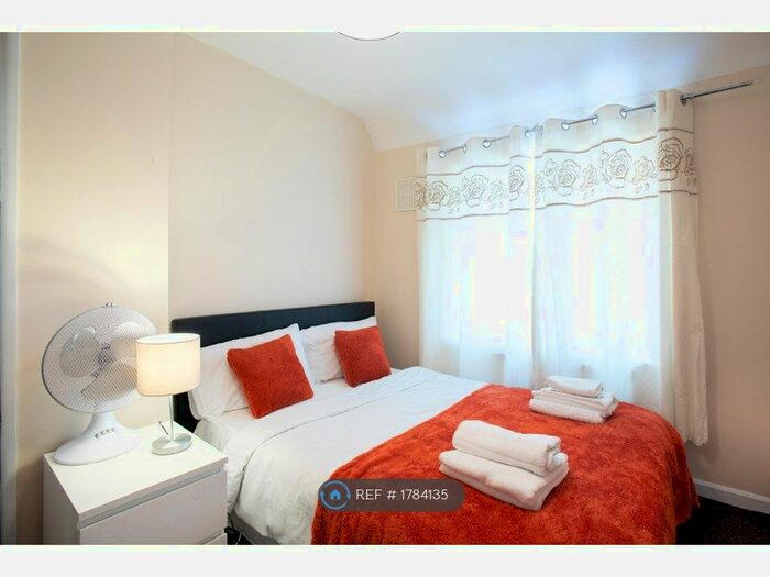 2 Bedroom Terraced House To Rent In Sheppey Road, Dagenham, RM9