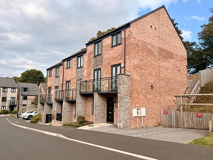 4 Bedroom House To Rent In Illingworth Grove, Durham, DH1