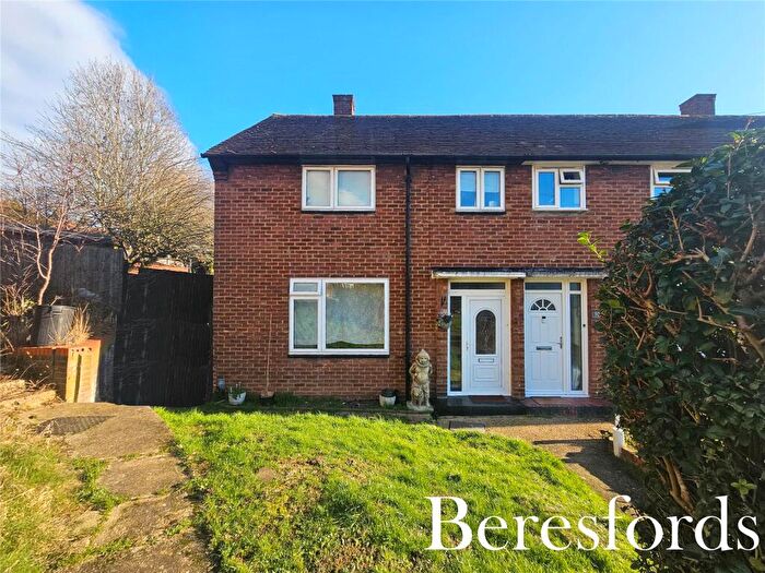 2 Bedroom End Of Terrace House For Sale In Dudley Gardens, Romford, RM3