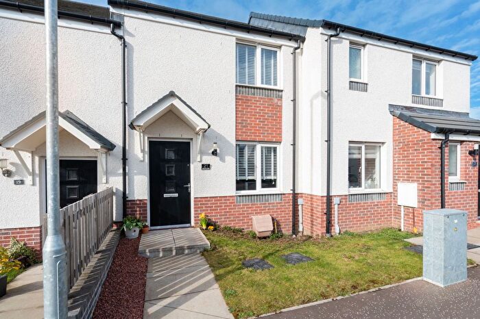 2 Bedroom Terraced House For Sale In Rosslyn Wynd, Kirkcaldy, KY1